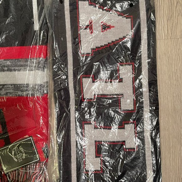 NWT Atlanta United FC Soccer Scarf set of TWO - Picture 5 of 5